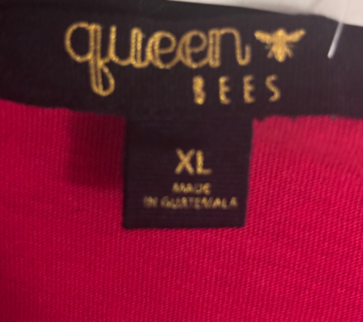 Women’s Queen Short Sleeve “CHILLIN’” Raglan Tee – Red & Black – XL